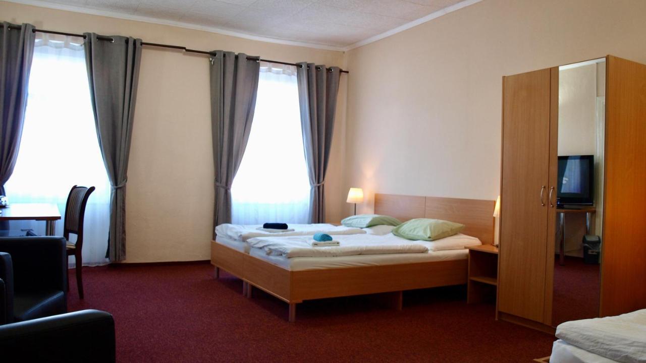 Pension Village Karlovy Vary Extérieur photo