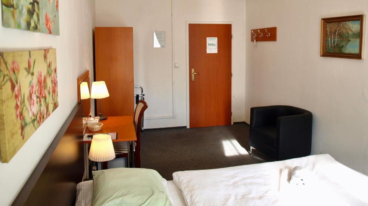 Pension Village Karlovy Vary Extérieur photo